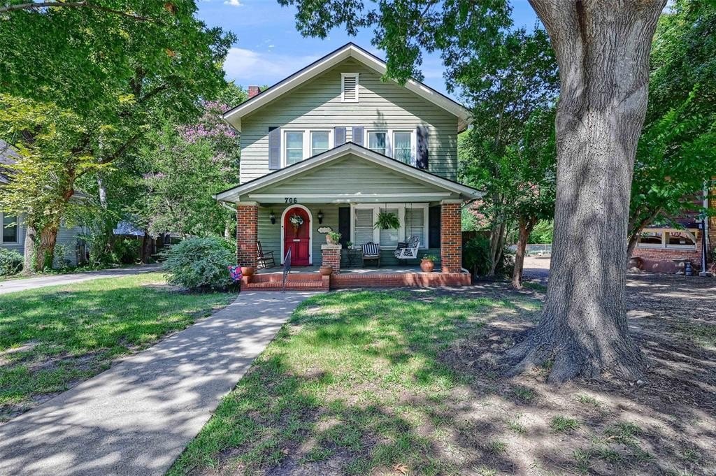 Single Family 3BR 2BA - 706 N Woods Street, Sherman, TX
