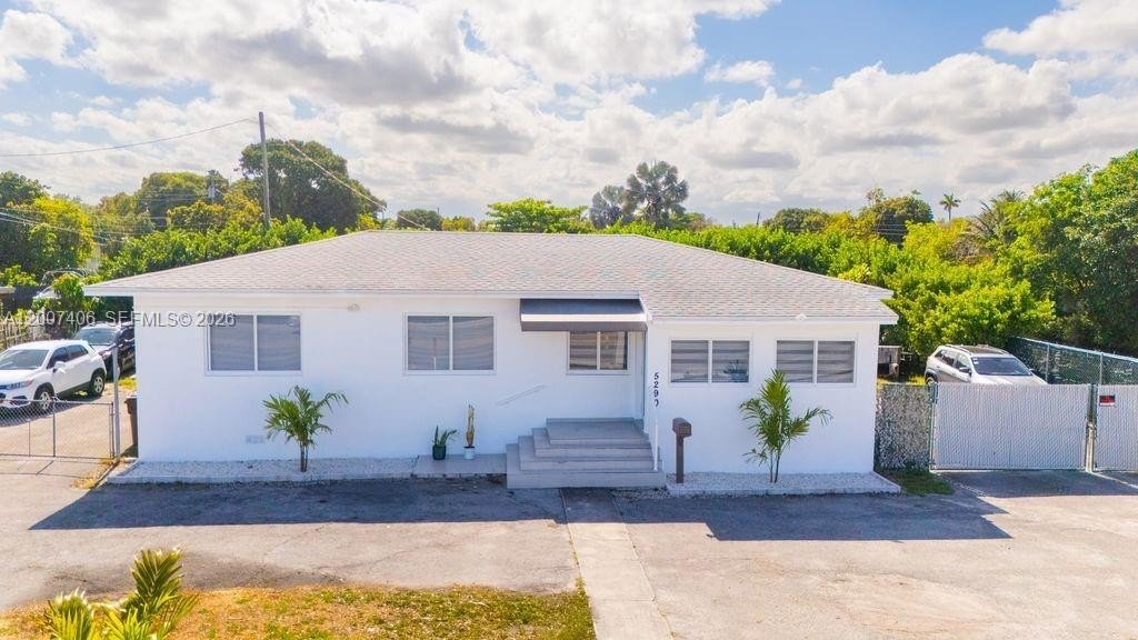 Single Family 3BR 2BA - 5290 Palm Ave, Hialeah, FL
