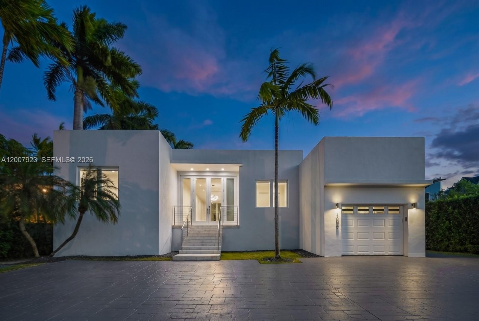 Single Family 4BR 5BA - 1090 NE 84th St, Miami, FL
