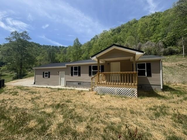 Single Family 3BR 2BA - 580 Conley Fork, Prestonsburg, KY