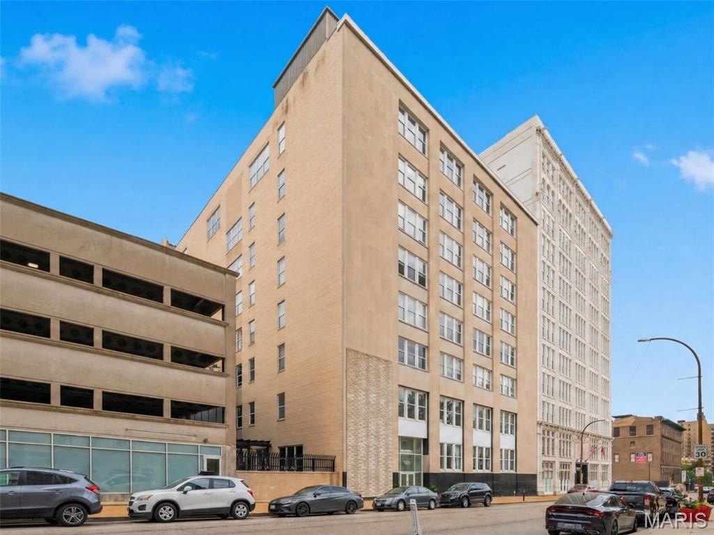 Condo 2BR 2BA - 1511 Locust Street, St Louis, MO