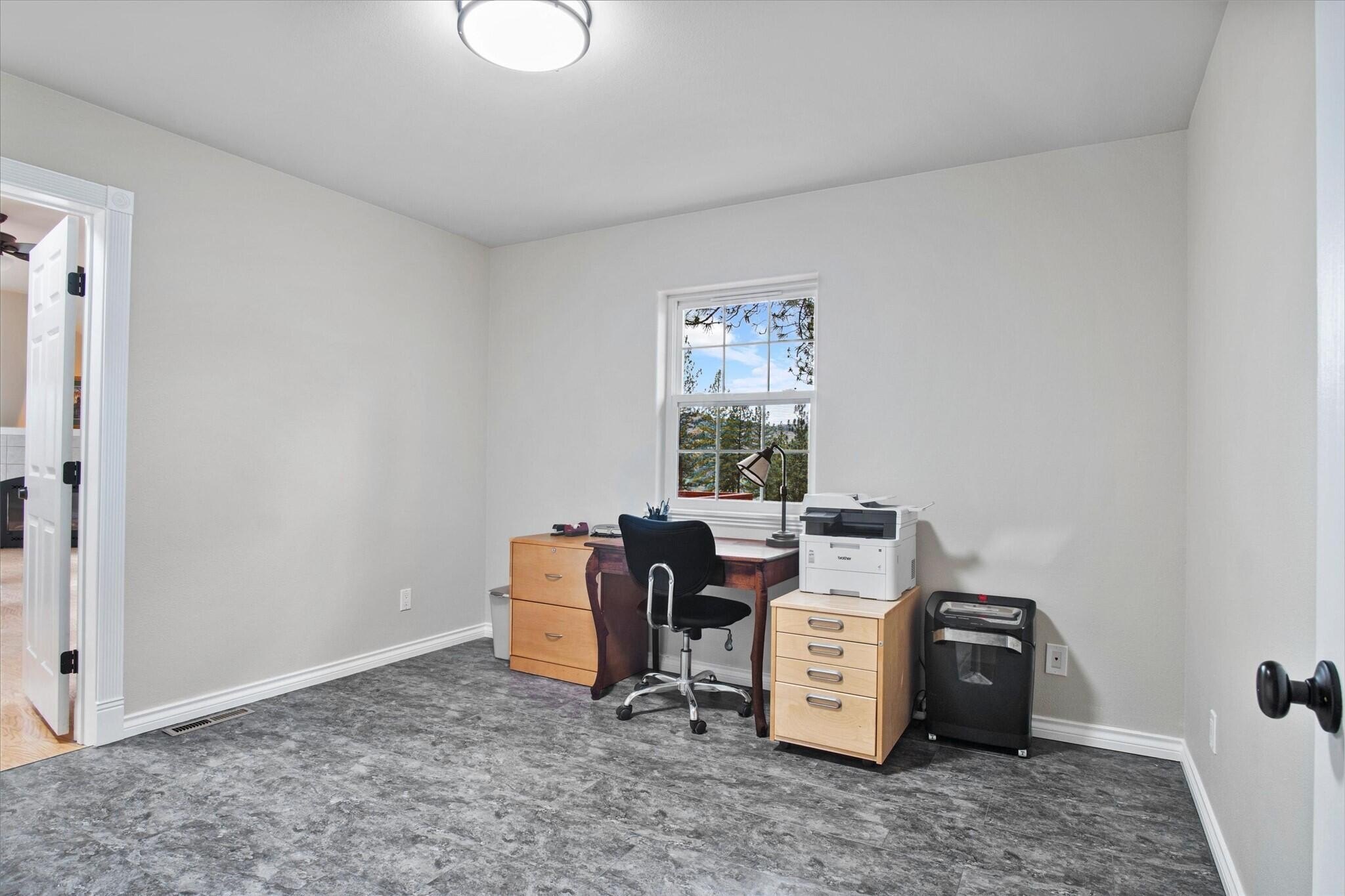 Single Family 4BR 3BA - 980 WESTOVER RD, COLVILLE, WA