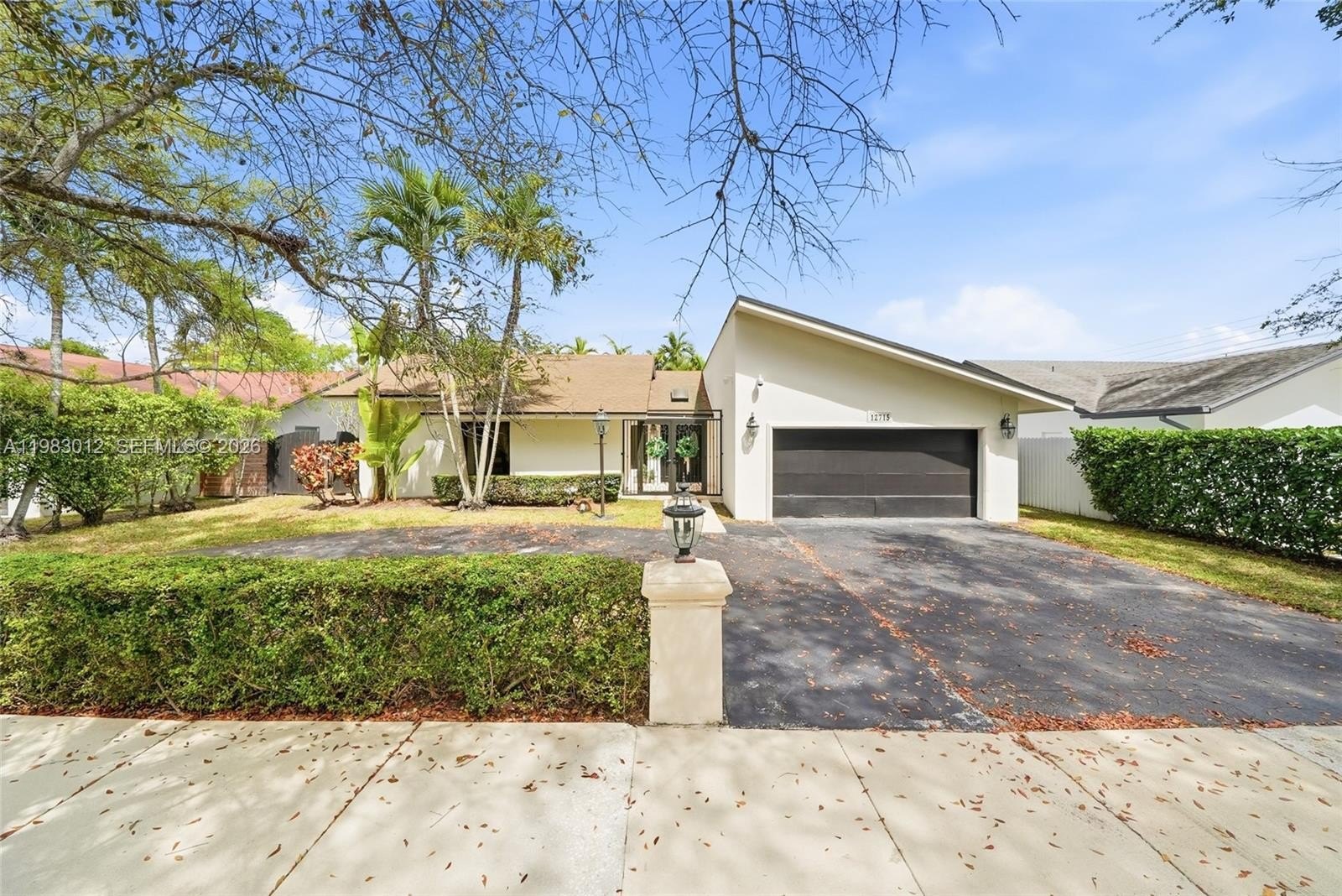 Single Family 3BR 2BA - 12715 SW 96th Ter, Miami, FL