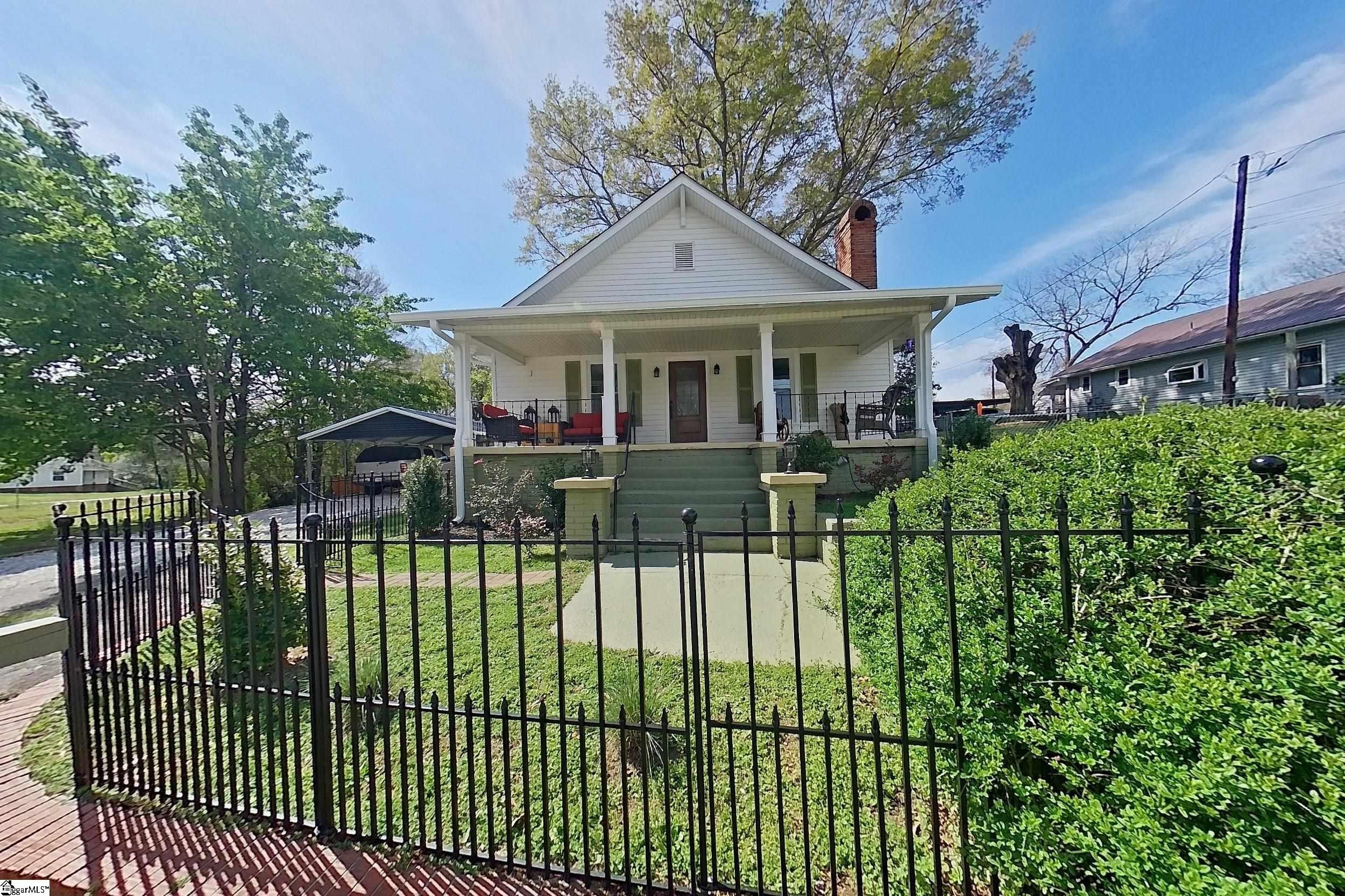 Single Family 2BR 2BA - 805 Buncombe Street Extension, Woodruff, SC