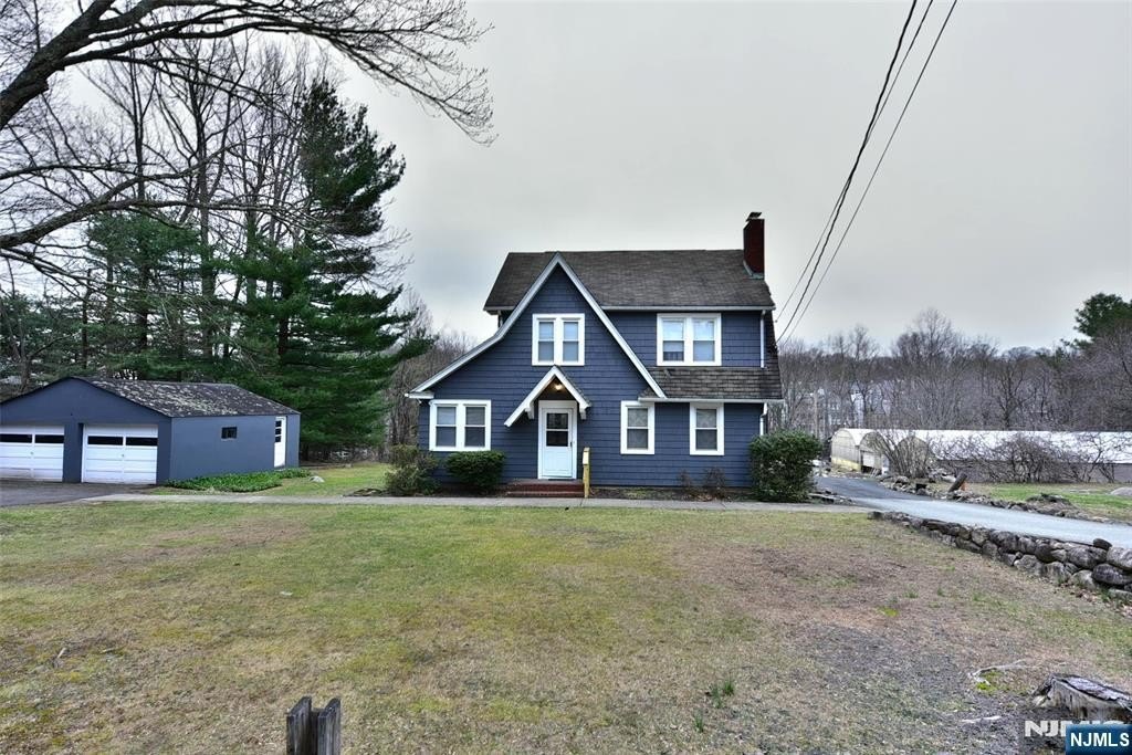 Other 4BR 2BA - 182 Airmont Avenue, Mahwah, NJ