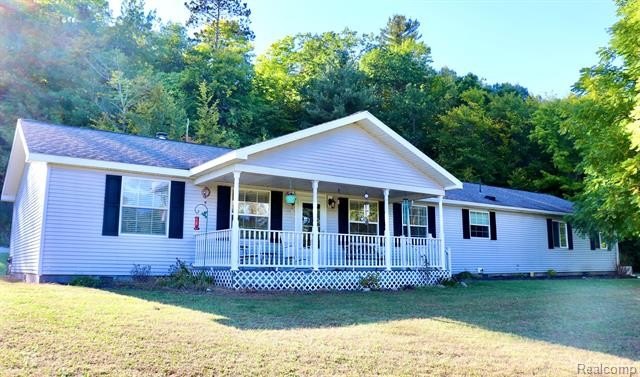 3025 Lakeshore Dr  