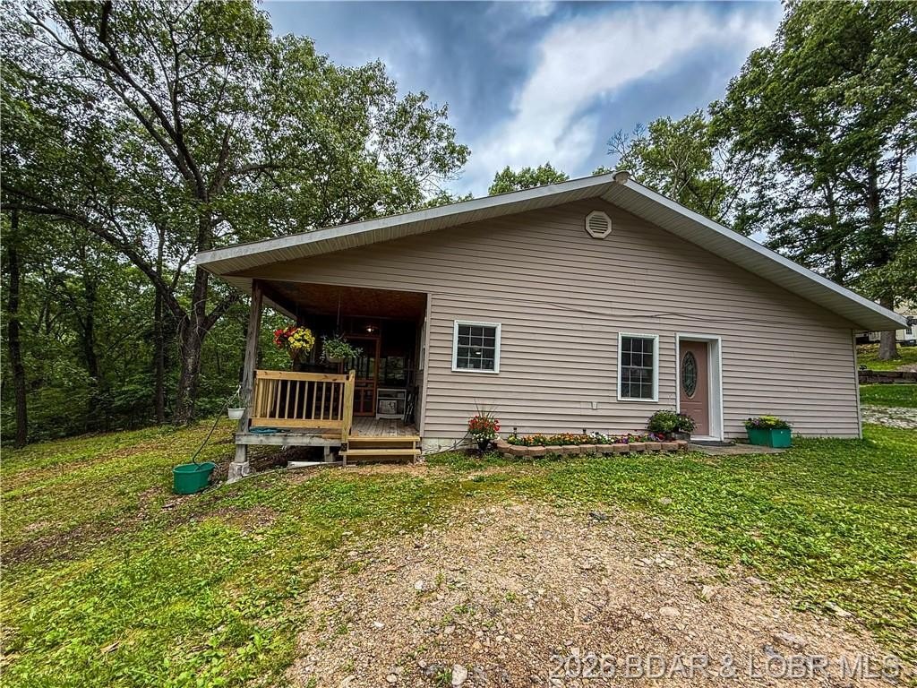 Single Family 3BR 3BA - 22832 Hwy TT, Versailles, MO