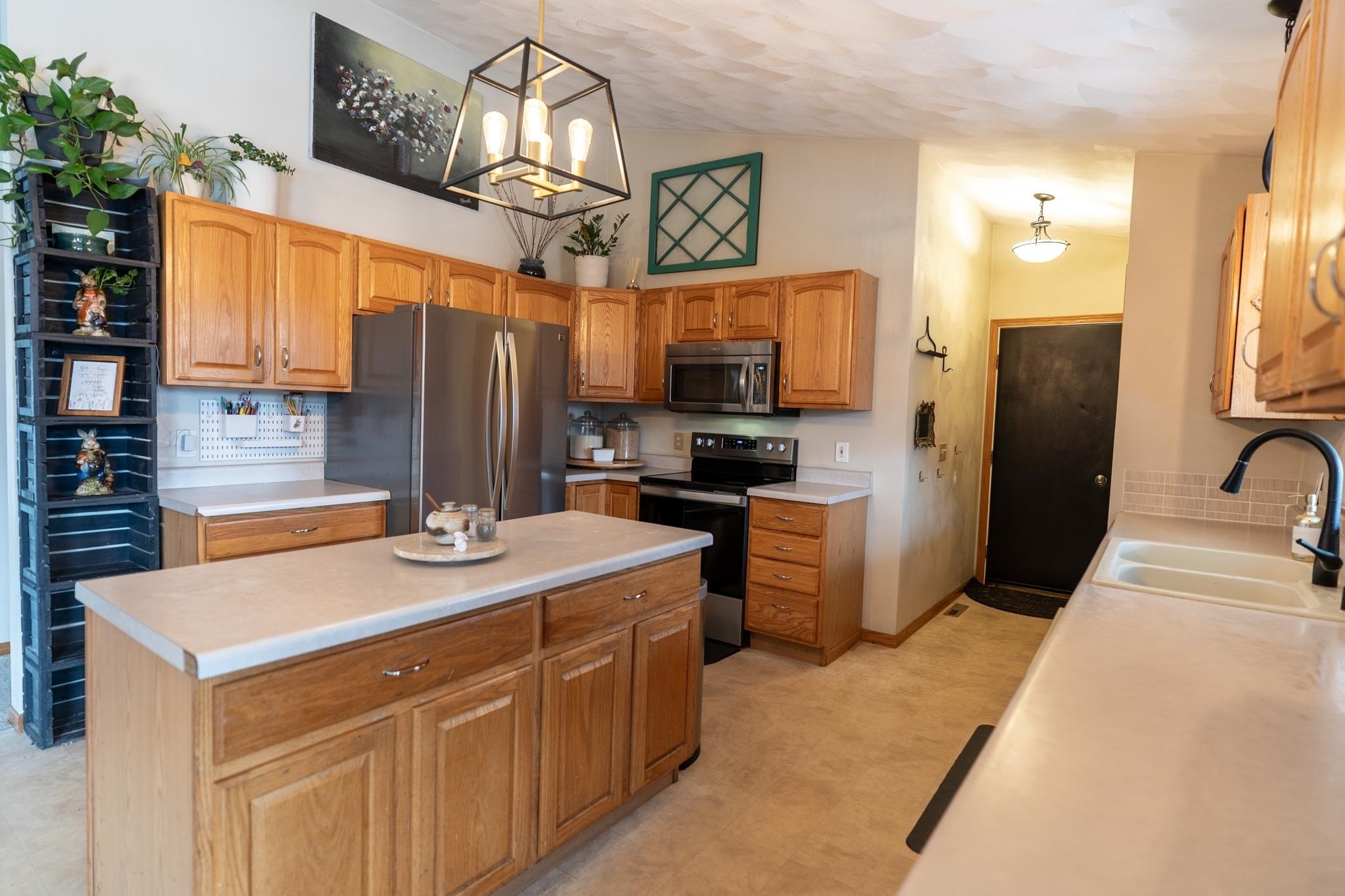 Single Family 3BR 2BA - 28302 Hwy 80, Richland Center, WI