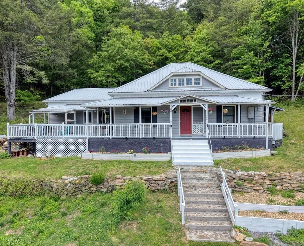 Single Family 3BR 1BA - 3610 Hwy 294, Murphy, NC