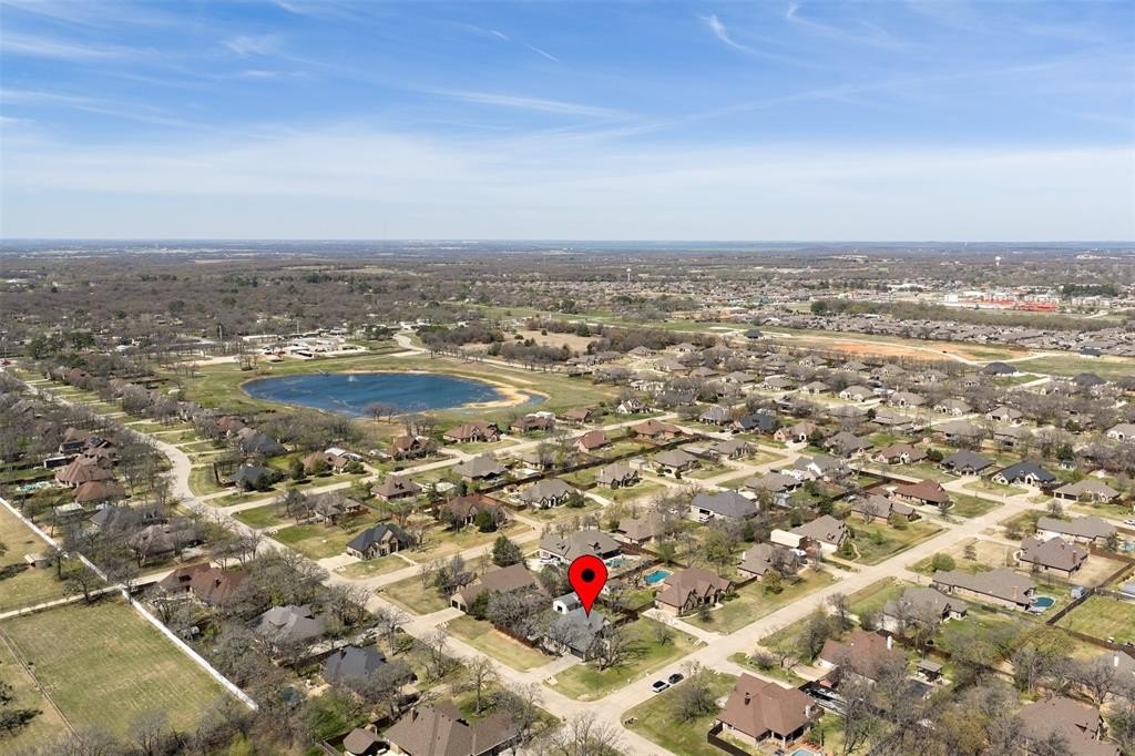 Single Family 5BR 4BA - 101 Live Oak Drive, Krugerville, TX