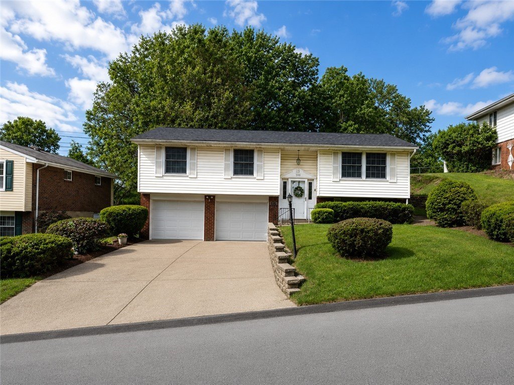 Single Family 4BR - 171 Crescent Garden Dr, Penn Hills, PA