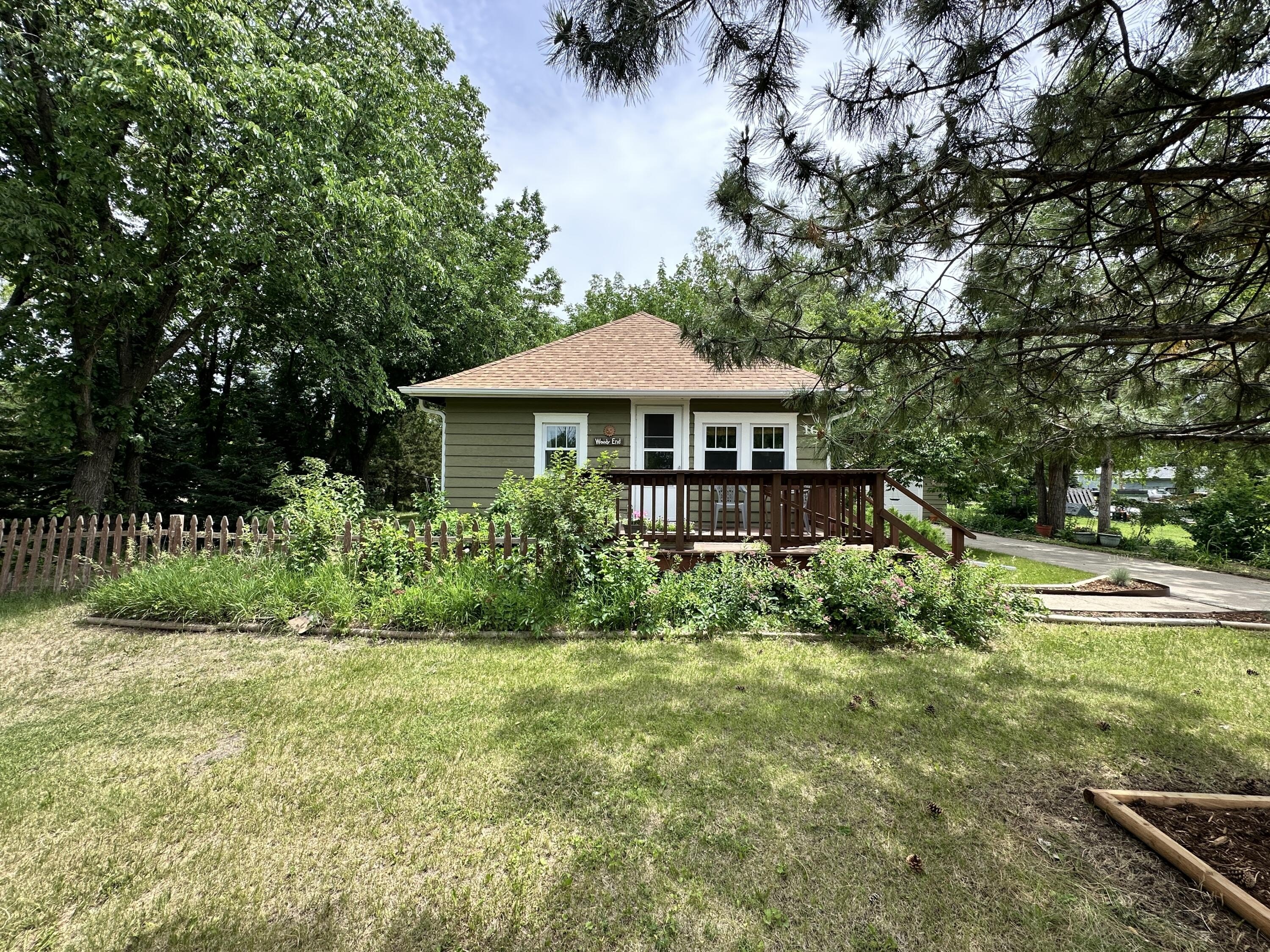 Other 2BR 1BA - 16 Quinn Ave SW, Huron, SD