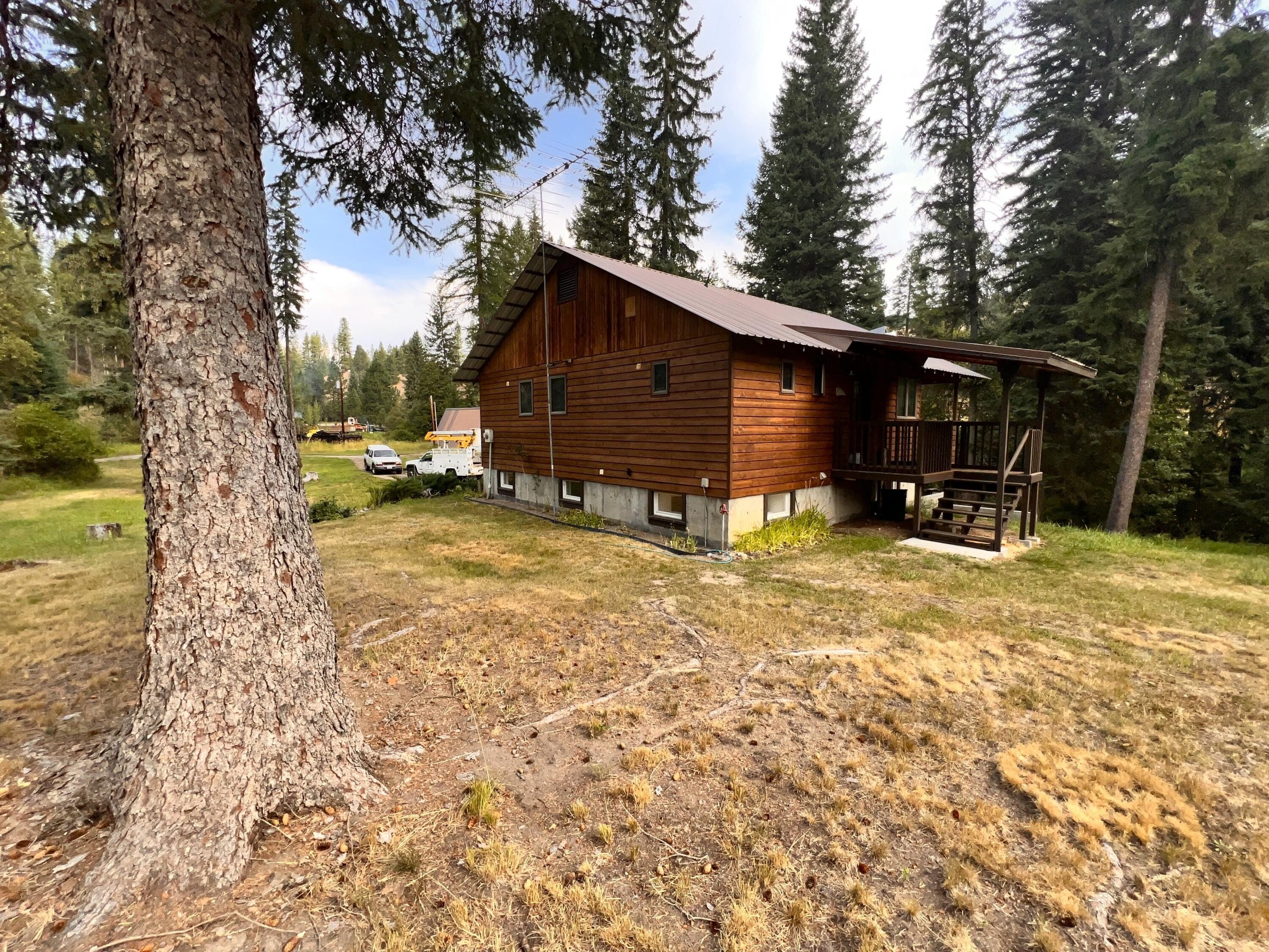 Single Family 2BR 2BA - 5 VISTA DR, REPUBLIC, WA