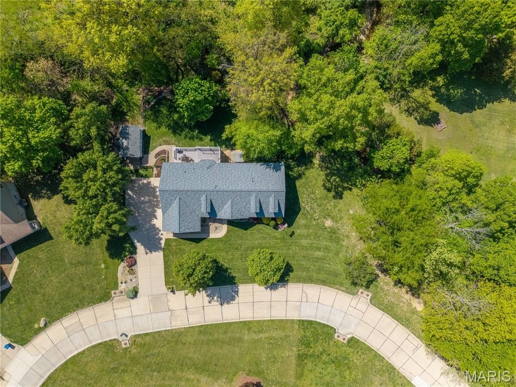 Single Family 4BR 4BA - 6803 Autumn Cove, Byrnes Mill, MO