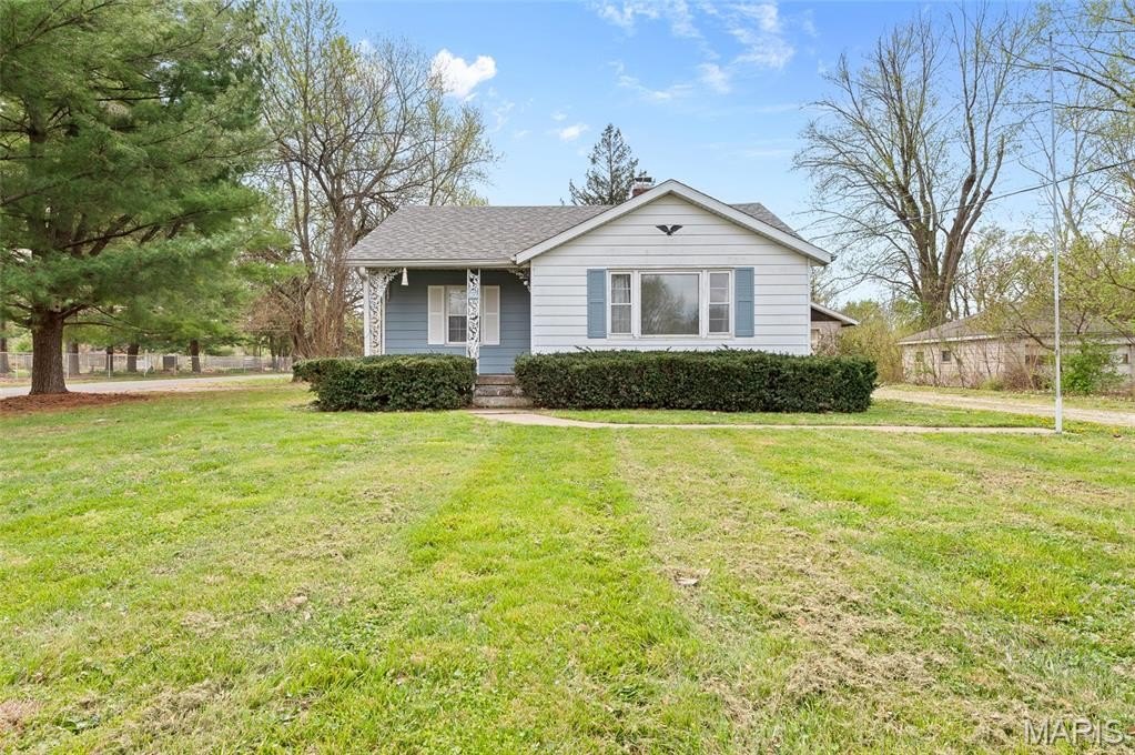 Single Family 2BR 1BA - 1406 California Avenue, Collinsville, IL
