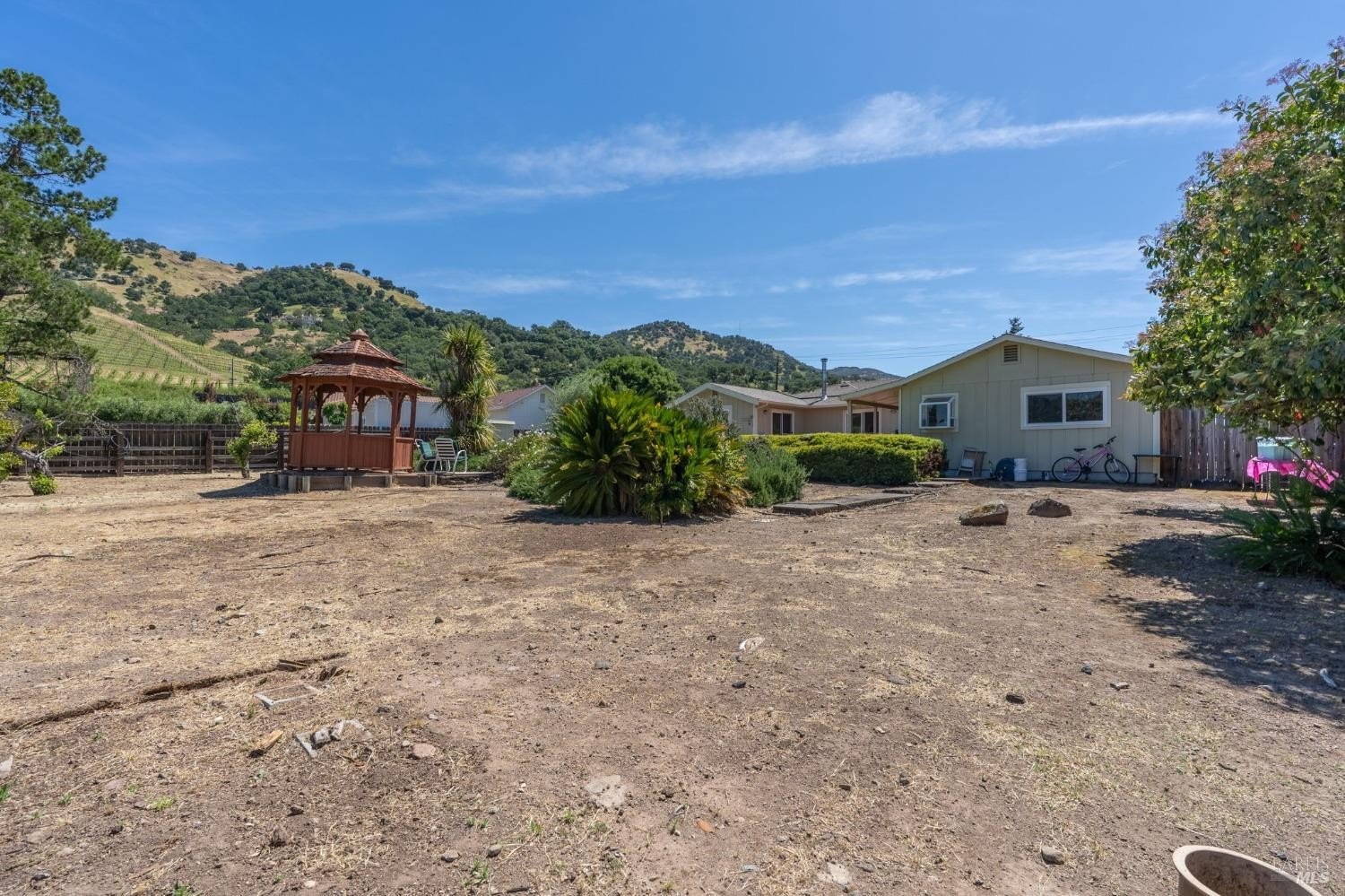 Single Family 3BR 3BA - 1550 Yountville Cross Road, Yountville, CA