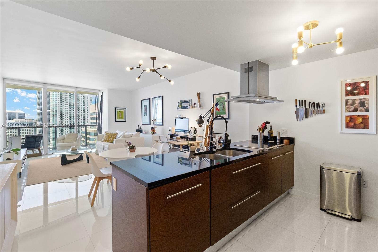 Condo 1BR 1BA - 495 Brickell Ave, Miami, FL