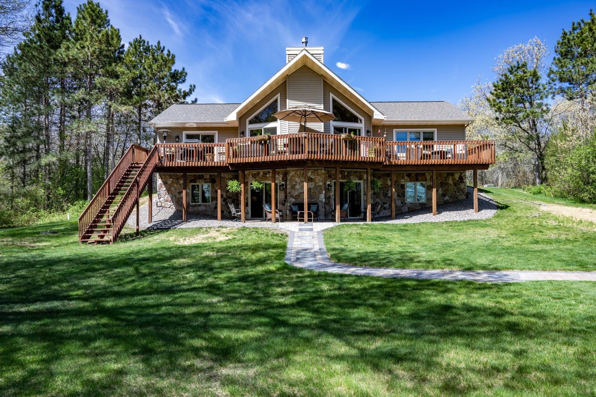 Single Family 5BR 3BA - N14314 Clearview Road, Necedah, WI
