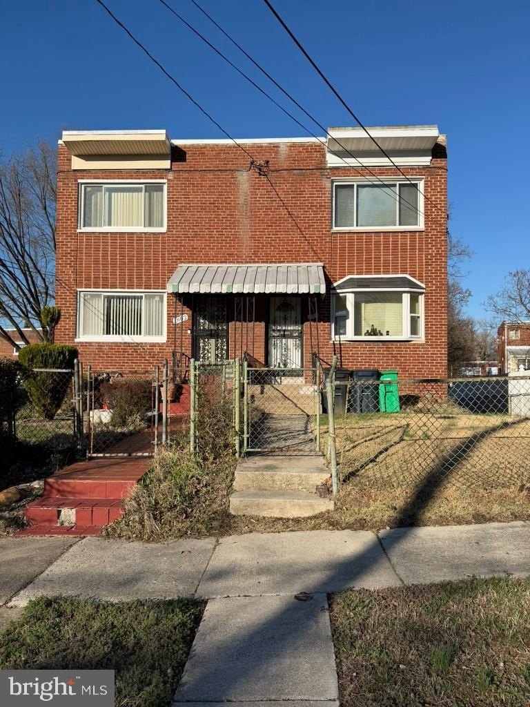 Single Family 3BR 2BA - 1804 LONGFELLOW ST, HYATTSVILLE, MD