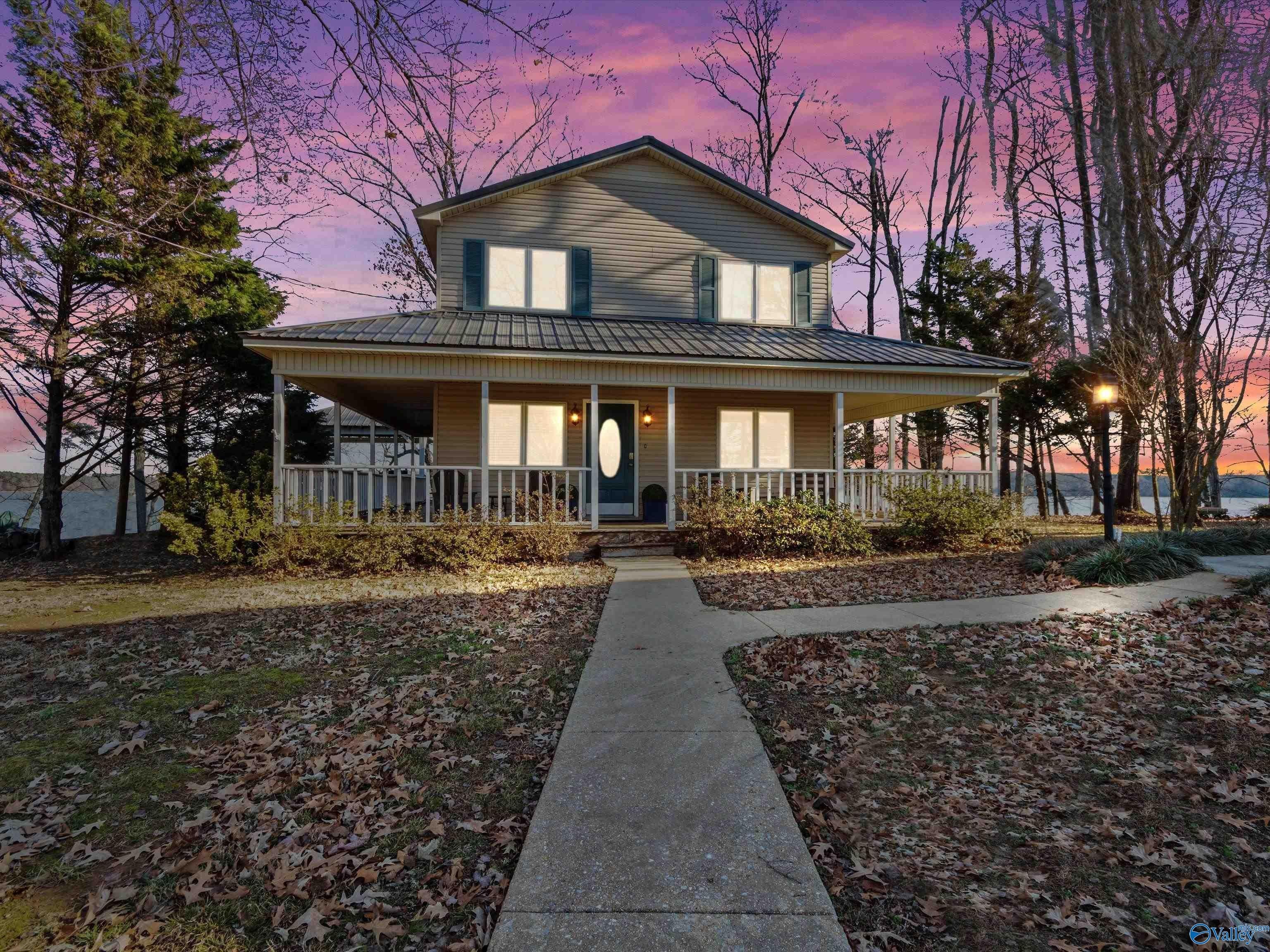 Single Family 4BR 2BA - 186 Bluff Drive, Rogersville, AL
