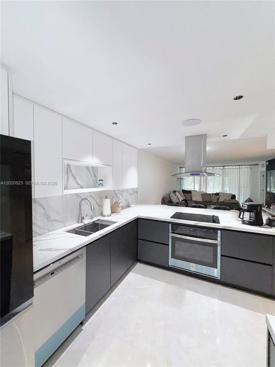 Condo 2BR 2BA - 605 Oaks Dr, Pompano Beach, FL