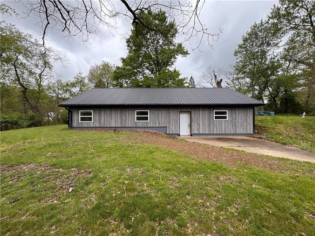 Single Family 2BR - 11 Old Saxonburg Blvd, West Deer, PA