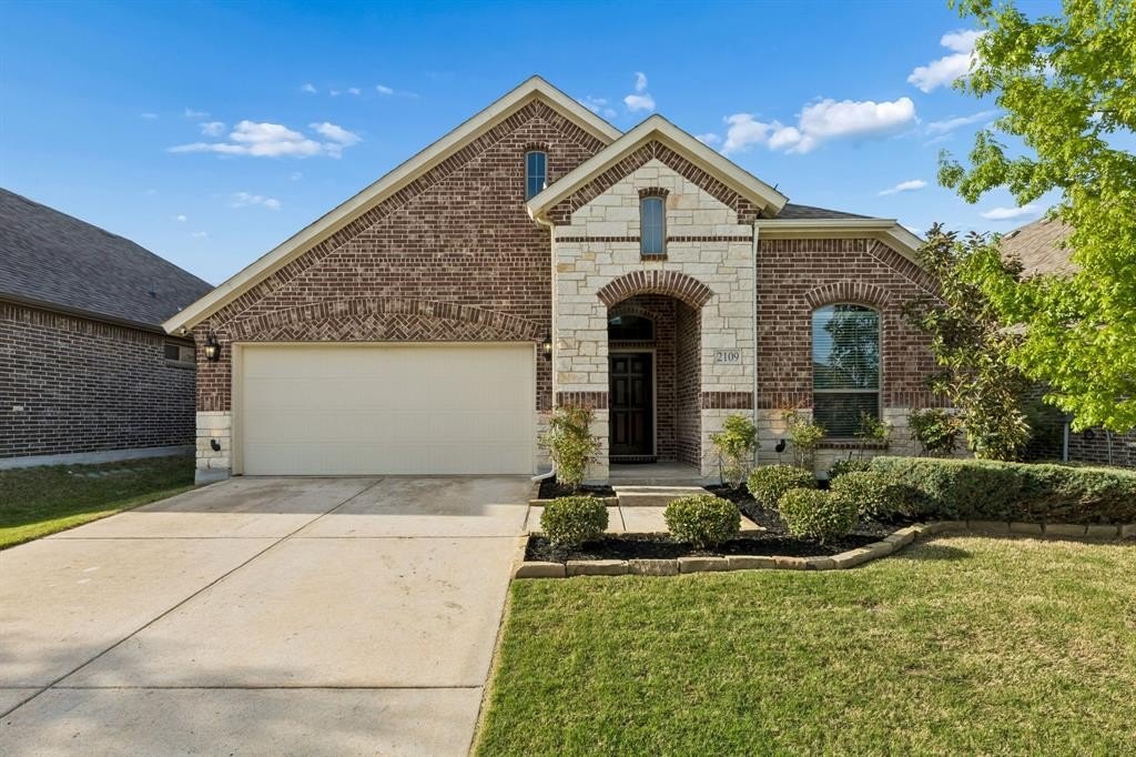 Single Family 3BR 2BA - 2109 Burke Drive, Princeton, TX