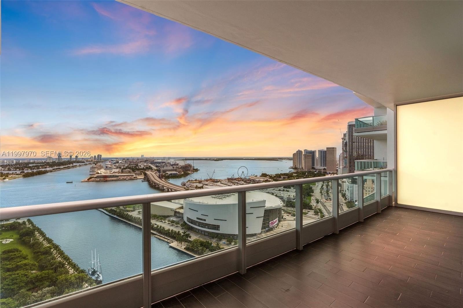 Co-op 2BR 3BA - 900 Biscayne Blvd, Miami, FL
