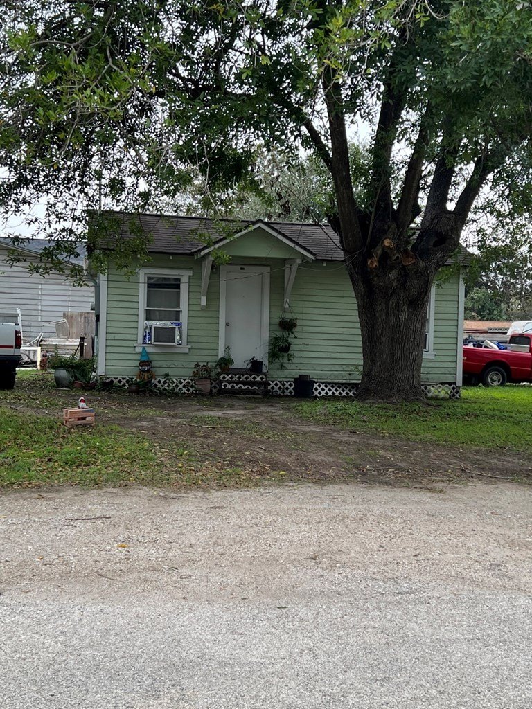 Other 2BR 1BA - 607-611 10th Street, Palacios, TX