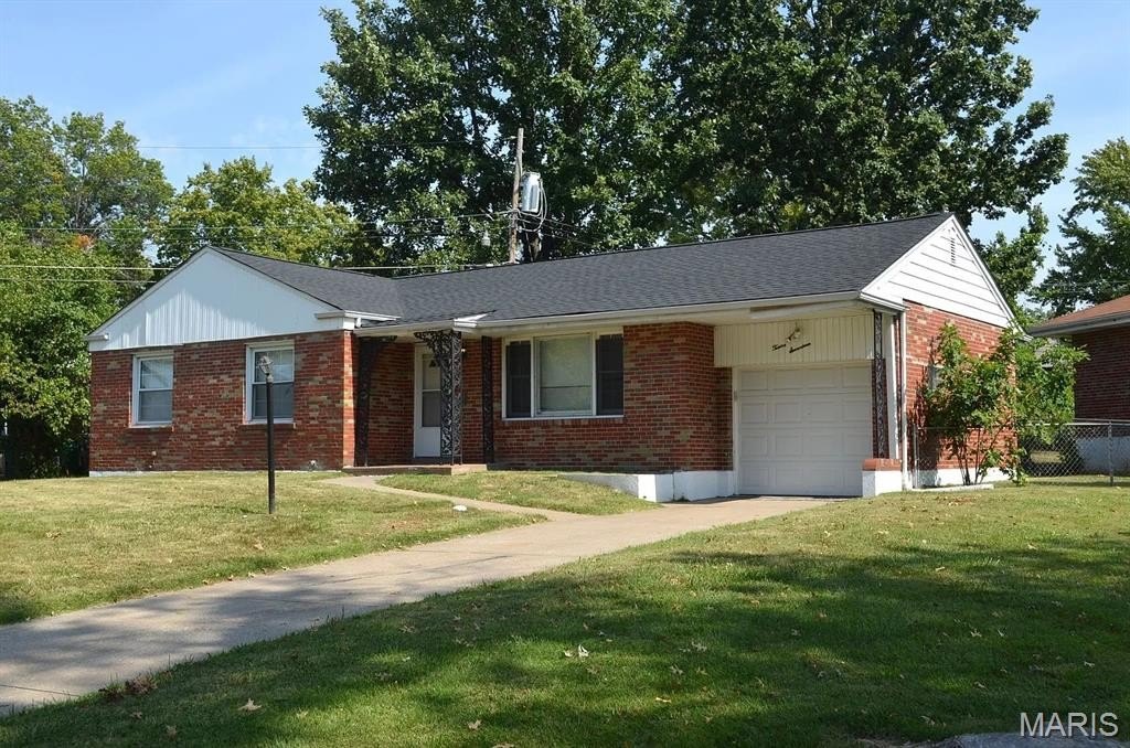 Single Family 3BR 1BA - 1217 Garwood Drive, Bellefontaine Nghbrs, MO