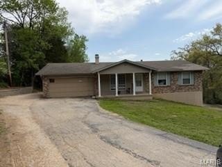 Single Family 4BR 2BA - 3524 Scenic Circle Drive, St Louis, MO