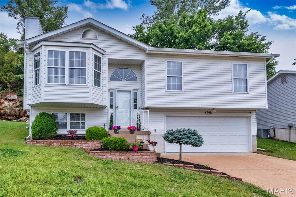 Single Family 3BR 2BA - 4061 Whitehall Drive, Arnold, MO