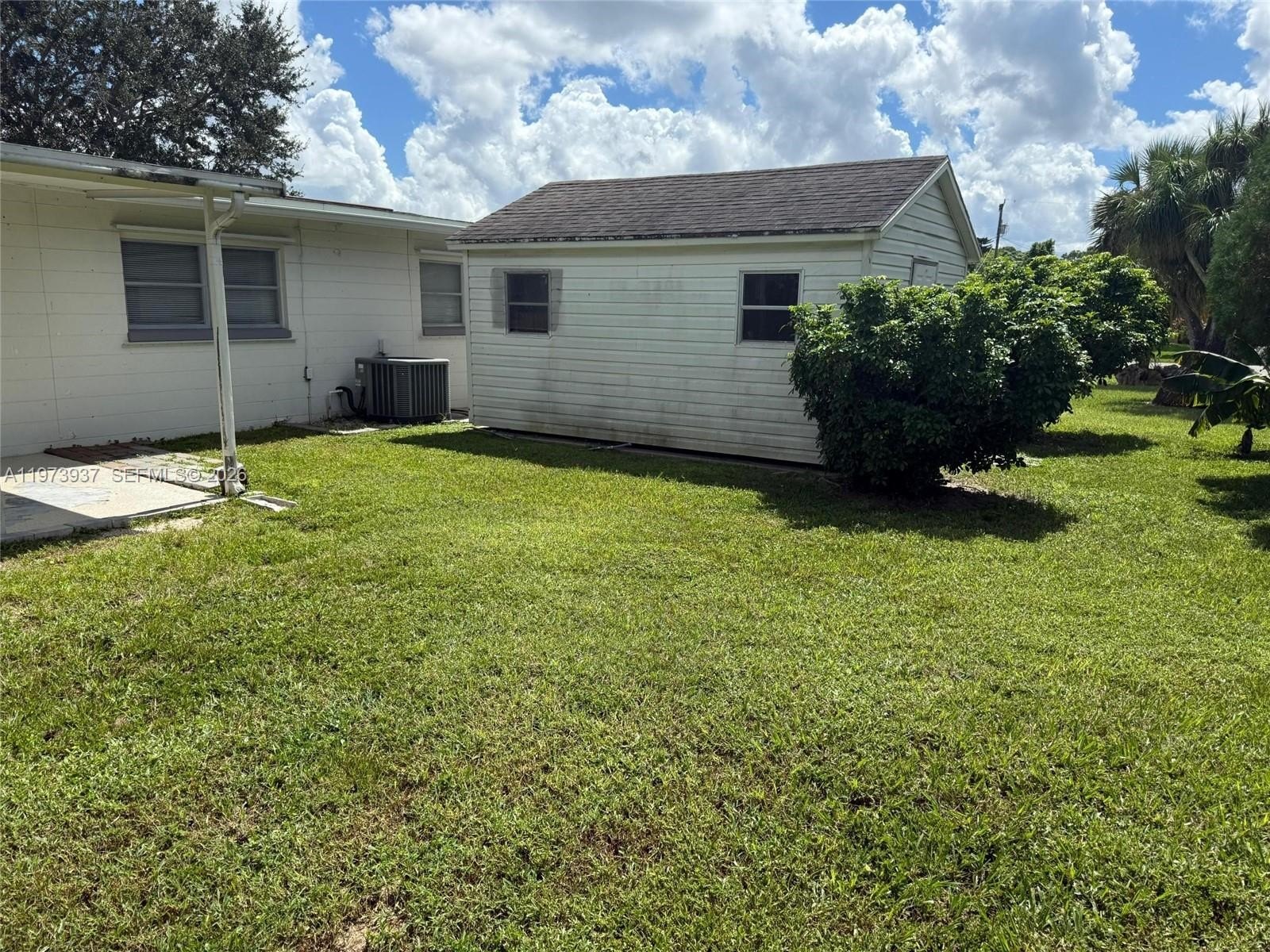 Single Family 3BR 2BA - 1104 E Jasmine Rd., Lehigh Acres, FL