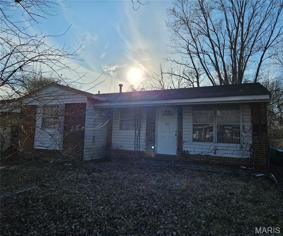 Single Family 3BR 2BA - 10423 Royal Drive, St Louis, MO