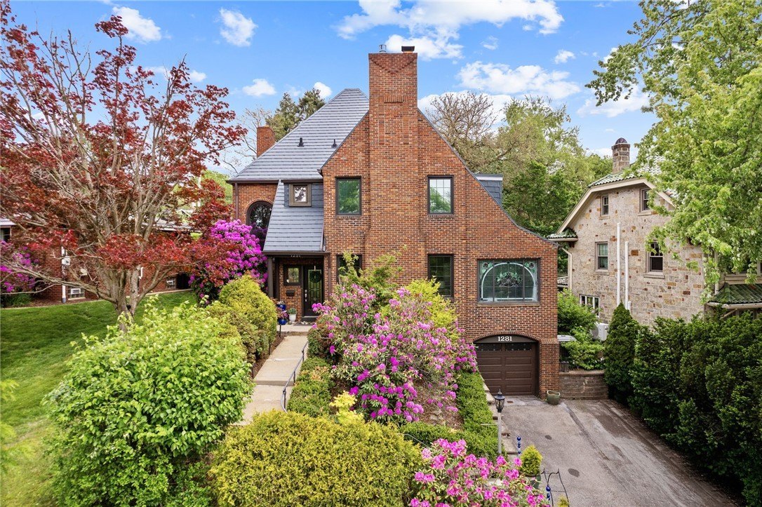 Single Family 4BR 5BA - 1281 Washington Road, Mt Lebanon, PA
