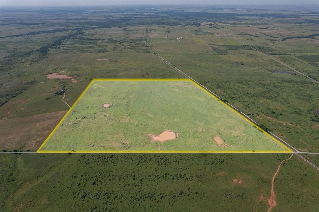 Single Family - 794.5 Ac HWY 82, Montague, TX