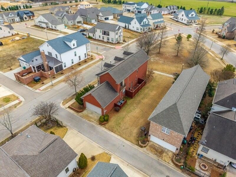 Single Family 3BR 4BA - 170 Midway Dr., Tupelo, MS