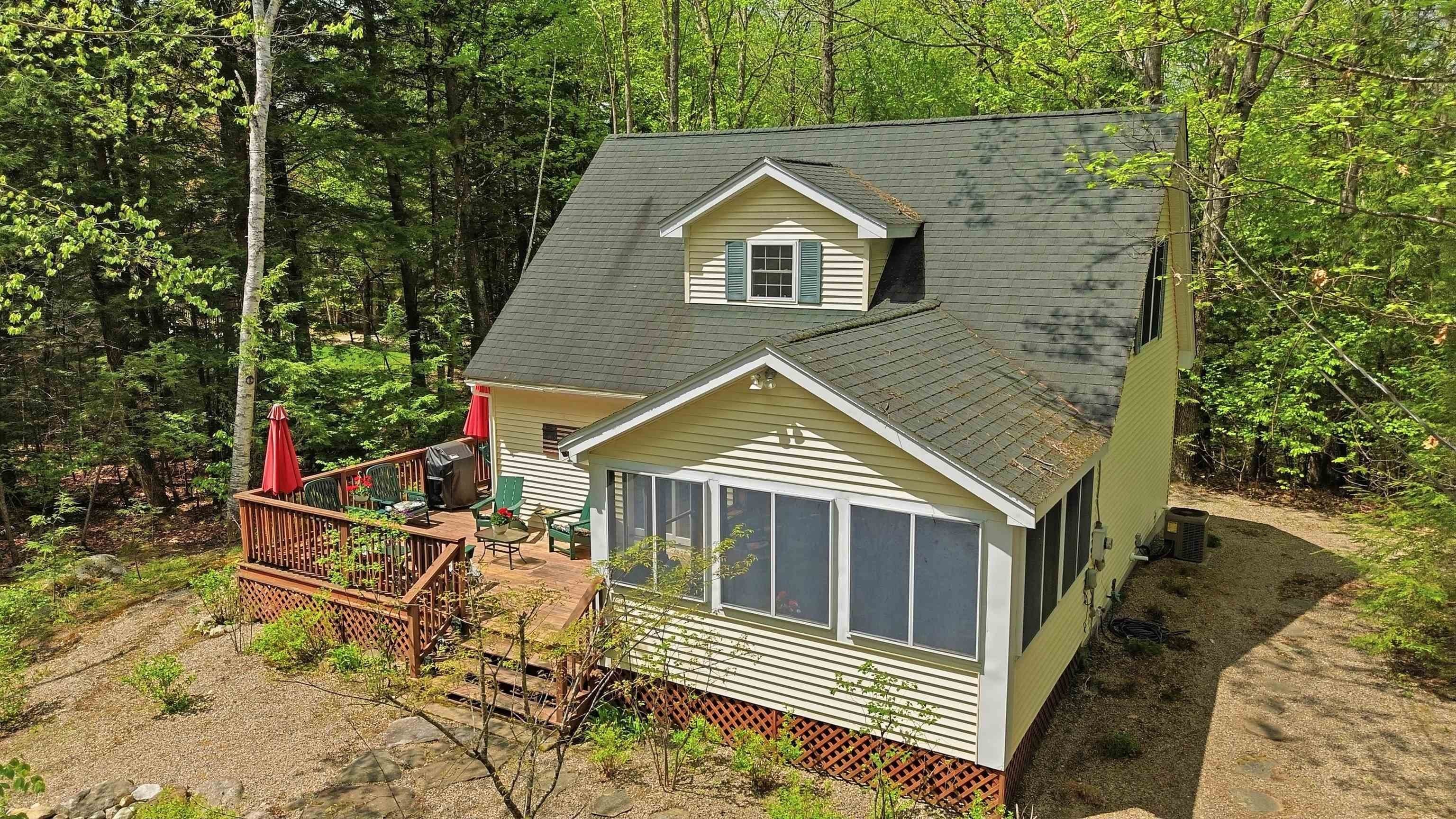 Single Family 3BR 2BA - 73 Saint Moritz Street, Moultonborough, NH