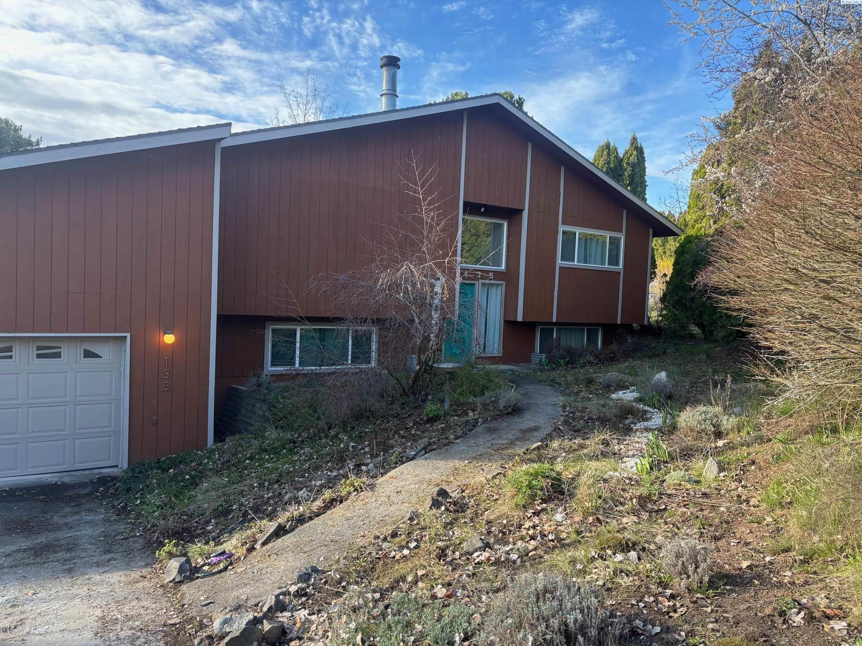 Other 4BR 2BA - 135 NW Robert St, Pullman, WA