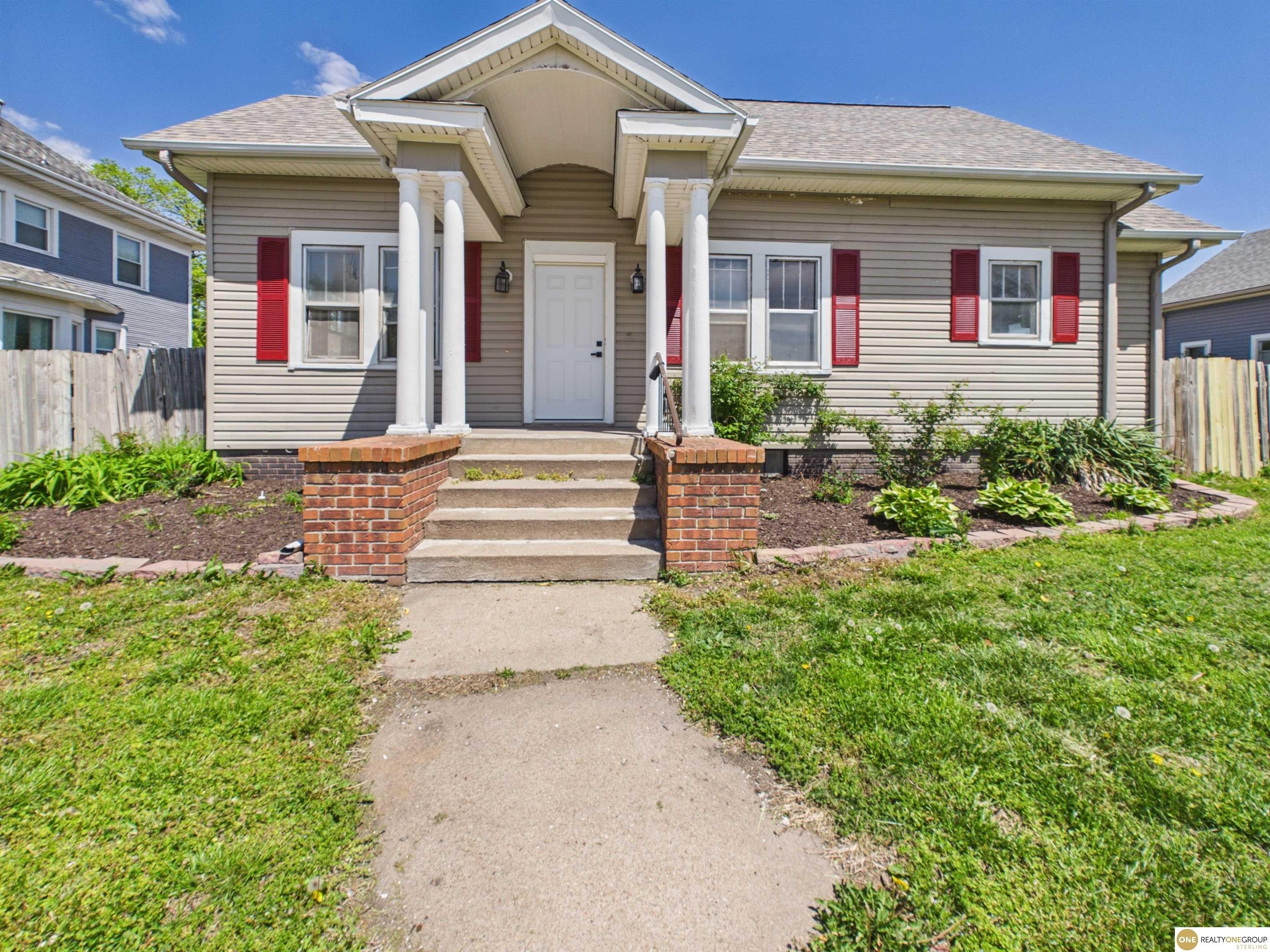 Single Family 3BR 1BA - 340 W 5th Street, Fremont, NE