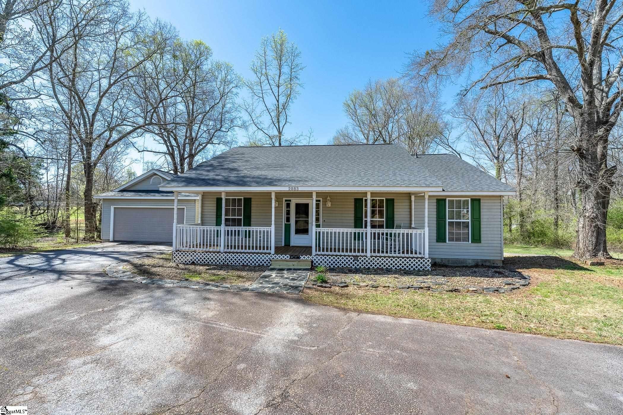 Single Family 3BR 2BA - 2883 N Highway 101, Greer, SC