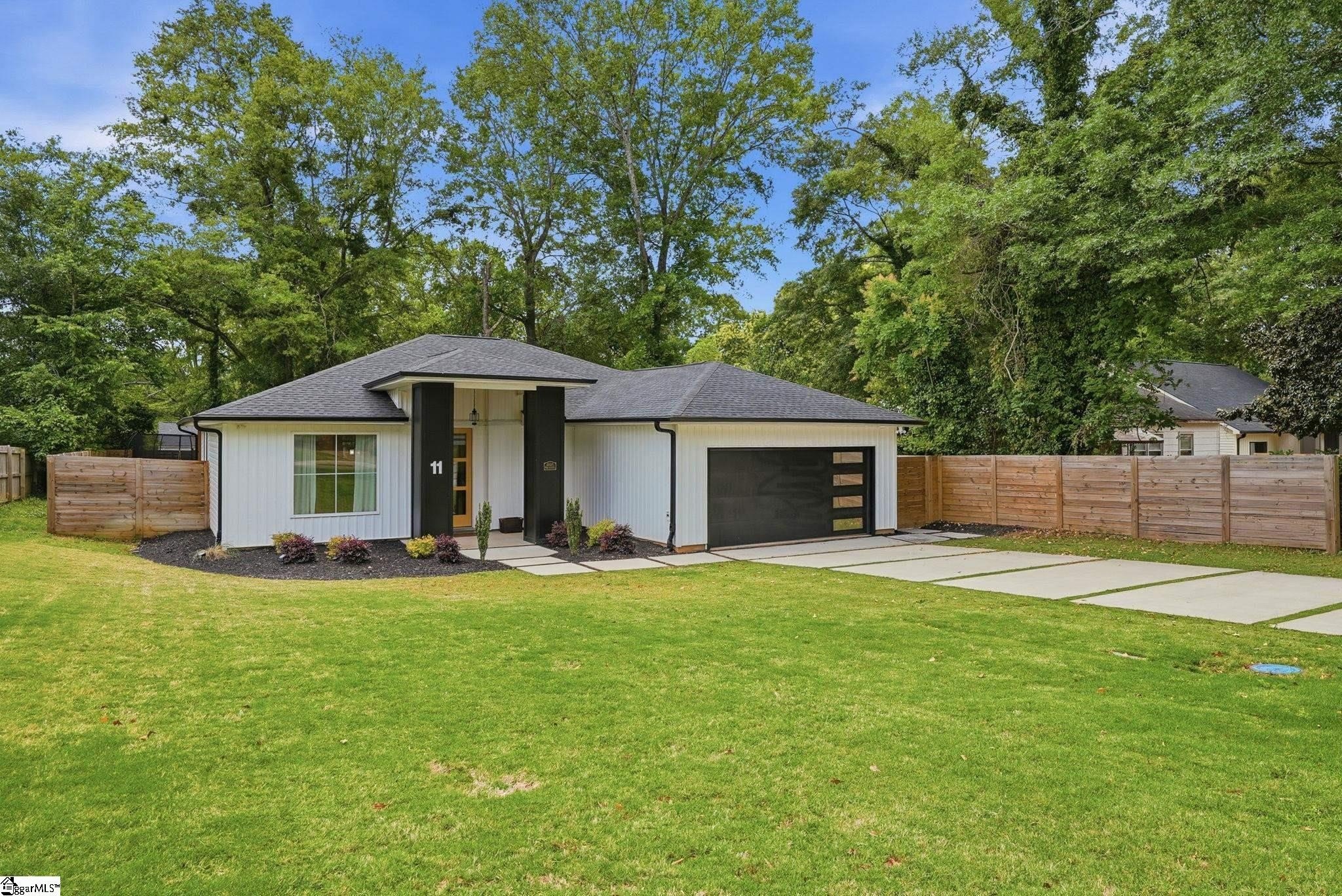 Single Family 3BR 2BA - 11 Milton Drive, Greenville, SC