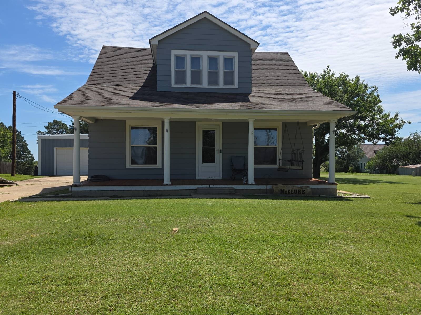 Single Family 2BR 1BA - 408 N Pennsylvania, Sylvan Grove, KS