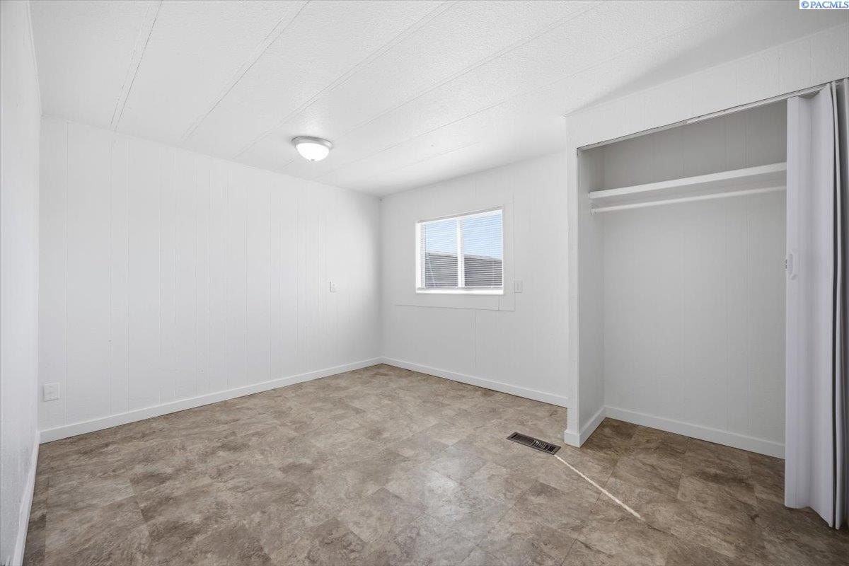 Other 3BR 1BA - 31404 E Kennedy Rd Unit 19, Benton City, WA