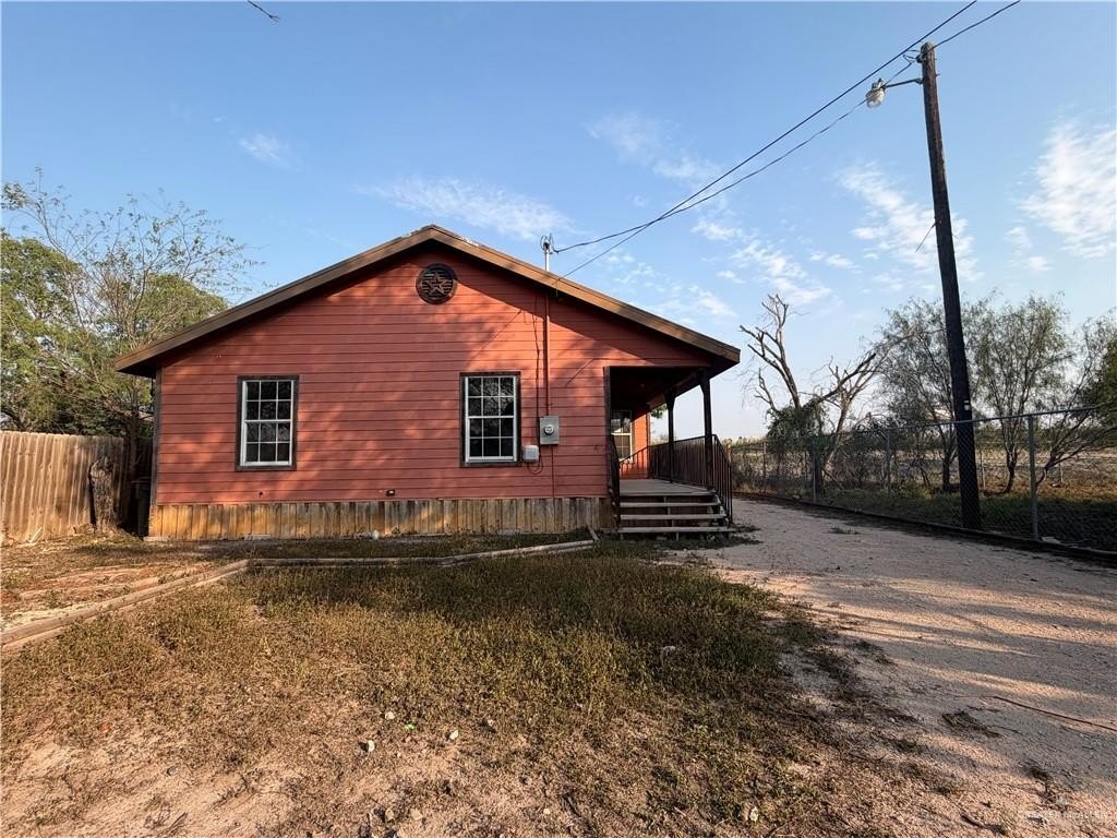 Single Family 3BR 2BA - 321 S Nicholson Avenue, Mission, TX