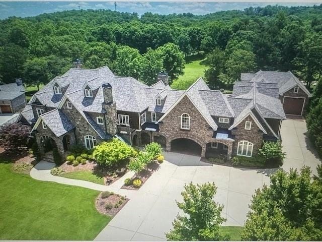 Single Family 7BR 12BA - 5779 Legends Club Circle, Braselton, GA