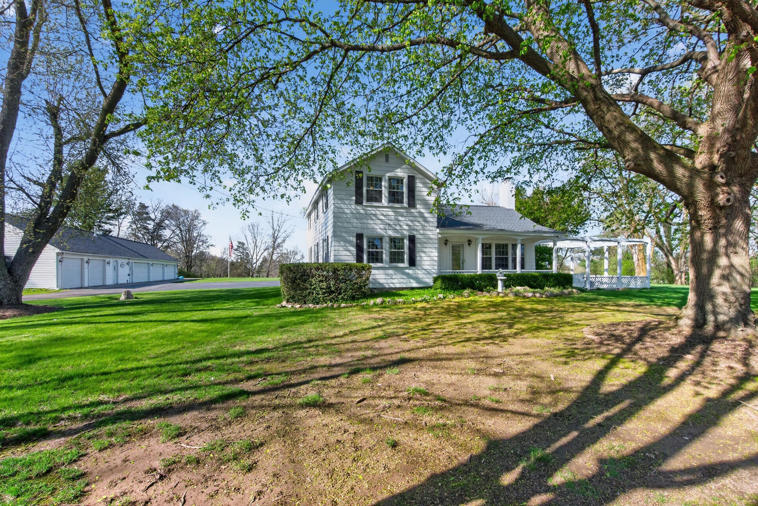 Single Family 3BR 3BA - 6231 Moon Lake Road, Jackson, MI