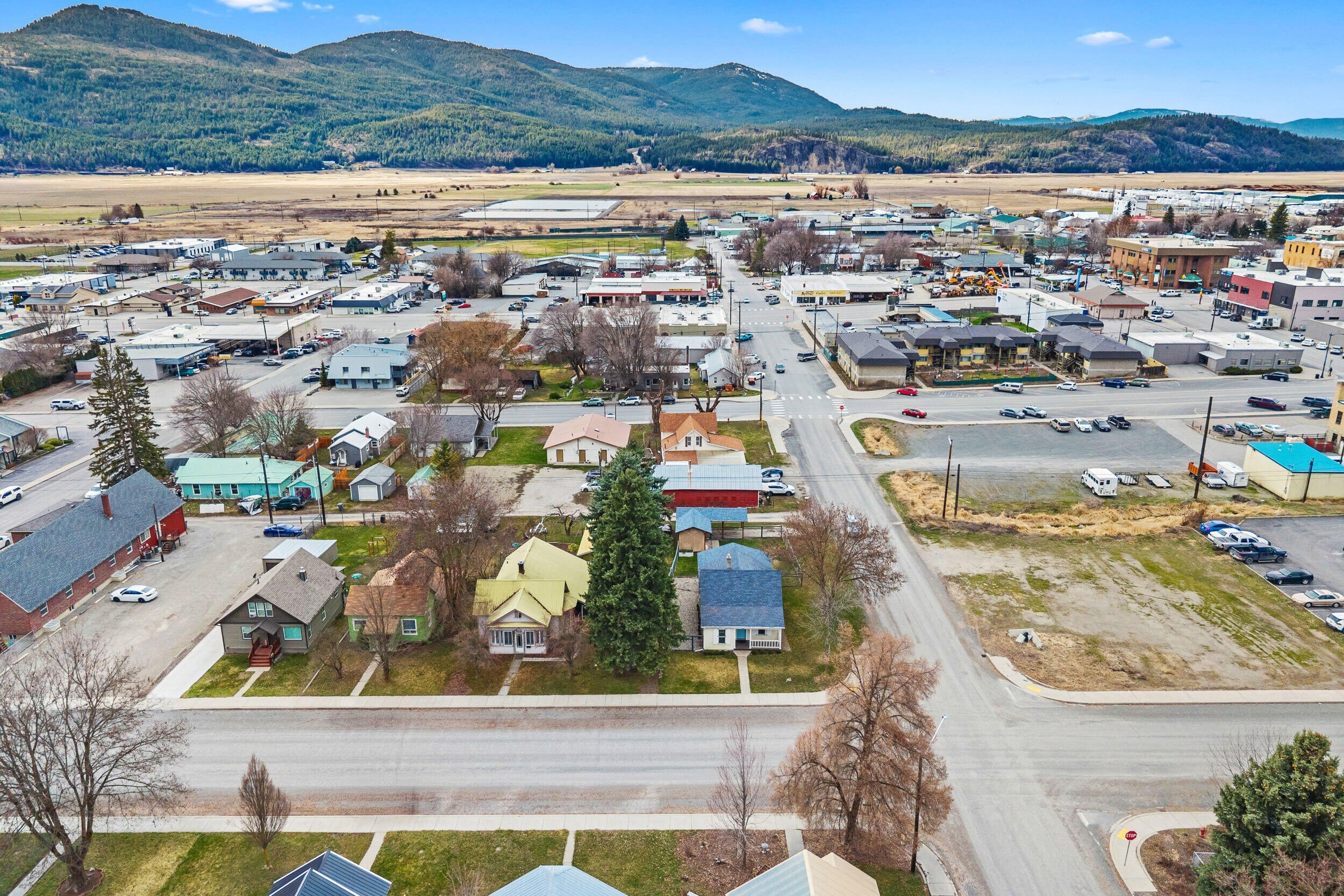 Single Family 3BR 1BA - 404 ELM ST, COLVILLE, WA