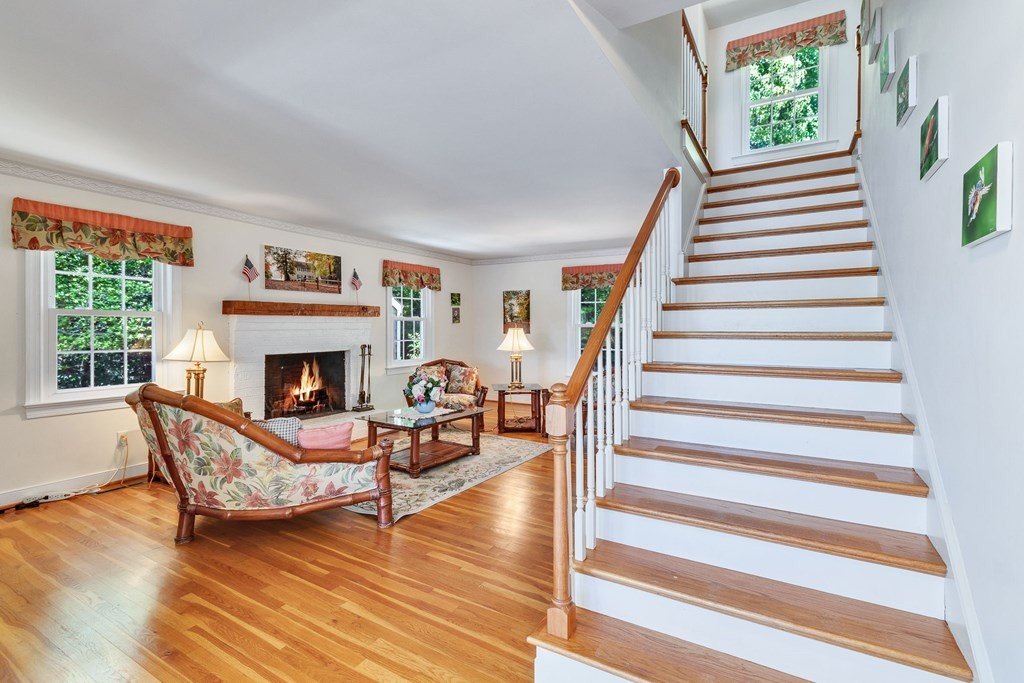 Single Family 4BR 4BA - 1121 Browns Lane, Lancaster, VA