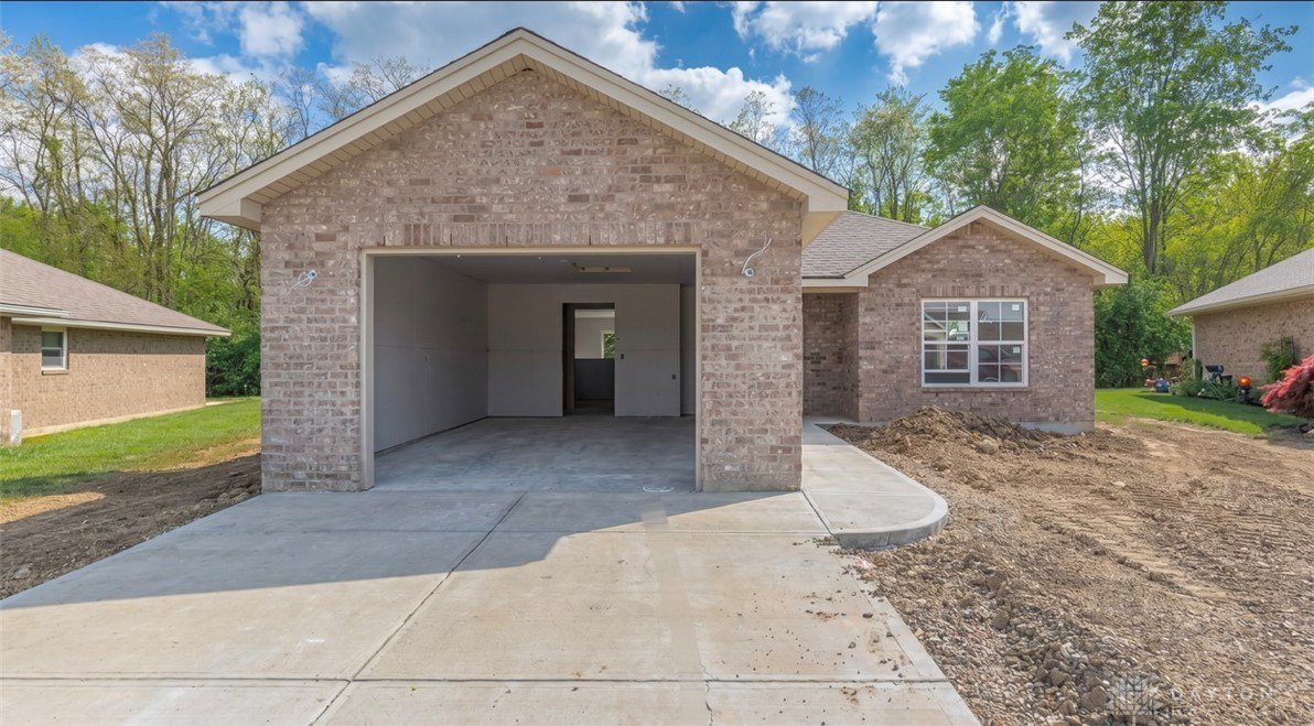 Condo 2BR 2BA - 137 Pebble Creek Drive, Eaton, OH